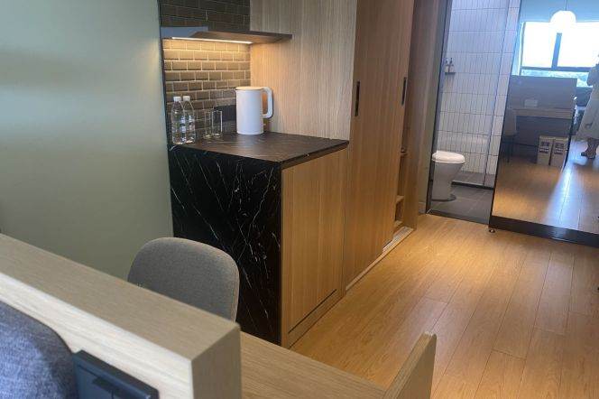 1Studio near line 8 and convenient to Fu'dan Uni can long and short term lease