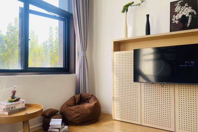 1Loft near line 4&12 Damuqiao Rd can long and short term lease