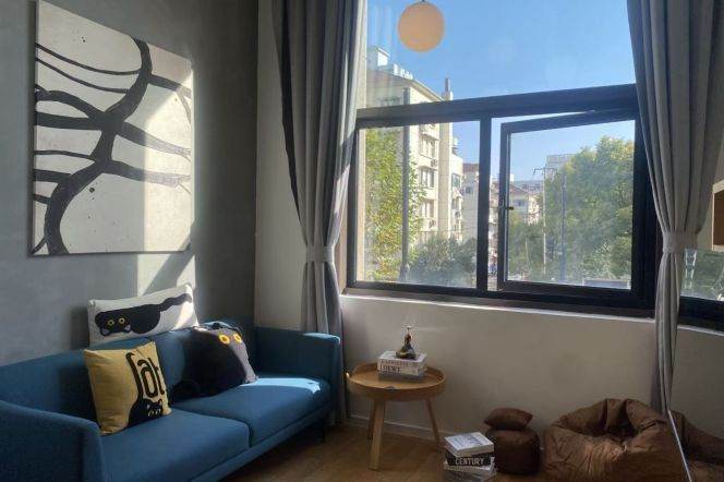 1Loft near line 4&12 Damuqiao Rd can long and short term lease