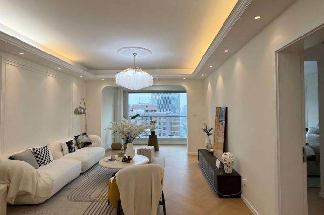 Exquisite 3BR 3BA 222m² in center Xintiandi