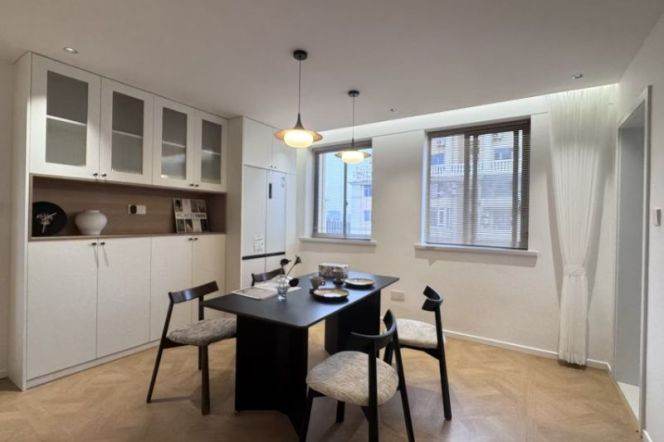 Renovated 3BR 2BA 170m² High-floor Next to Yuanshen Rd Station