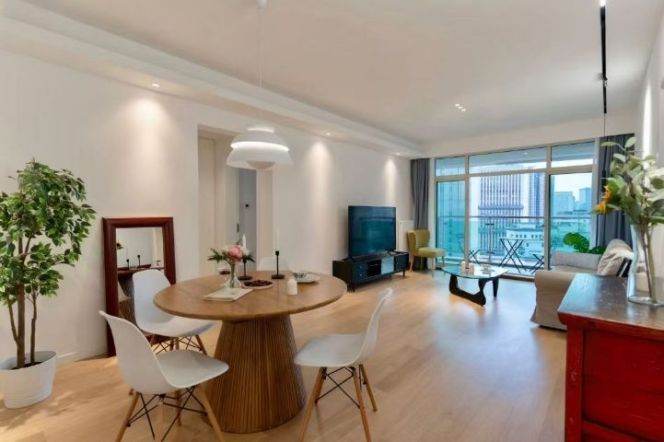 West nanjing road open balcony 2br 2bt greenery compound with gym & pool