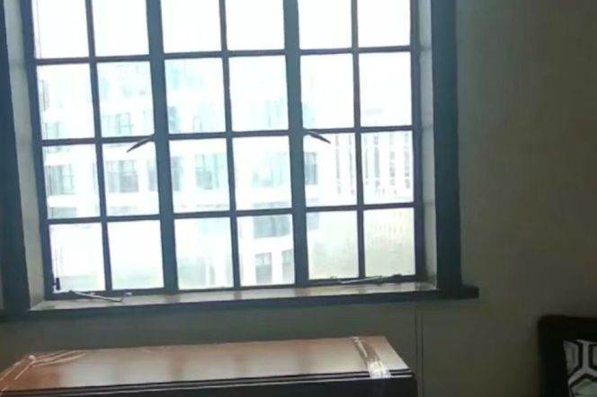 1 br with classic retro decor & elevator West Nanjing rd station 