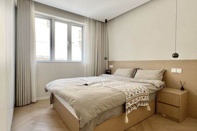 Great Wall Apartment — High-Spec 1BR in Jing'an