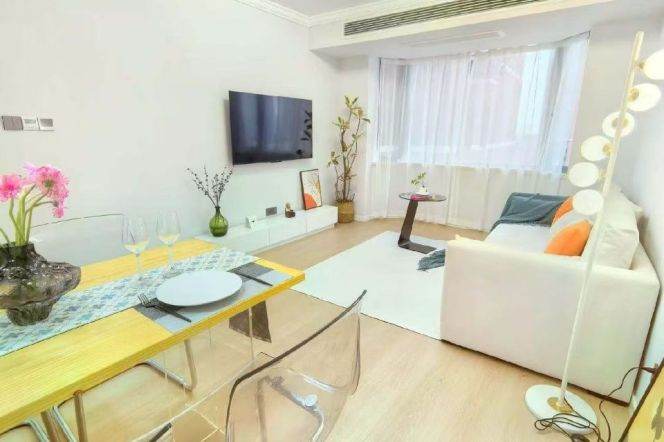 Elevator 1BR-Jiaotong University-8-minute ride to Line 2/11-Jiangsu Road