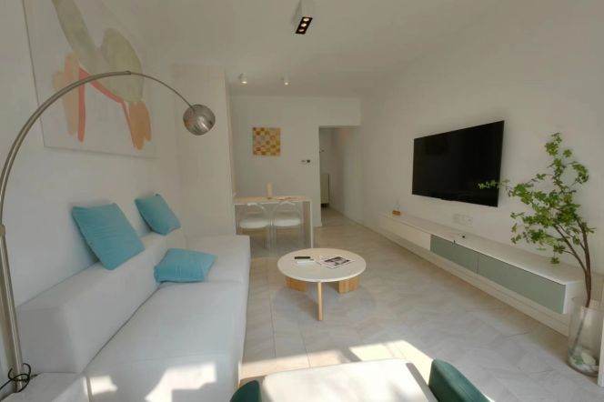 Sunny one bedroom Apt+central AC+dryer+oven @ L2/3/4Zhongshan Park