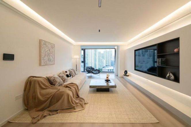 Brand new decoration 4brs with floor heating and river view  beside beautiful Su zhou river 