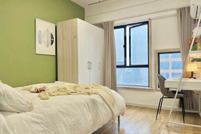 big room near hanzhong rd, Shanghai railway station, close to TJU,long/short term accepted 