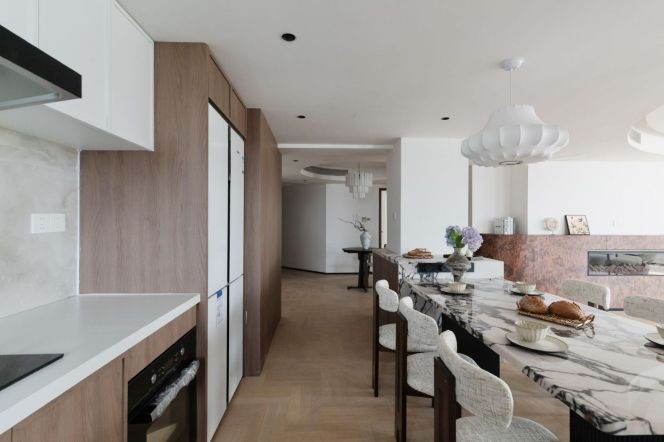 4+1BR 3BTH w/ Balcony nr HongBaoShi Road M15