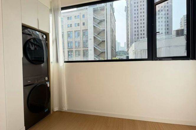 jiangsu rd new decoration 1BR/big living room@L2/11