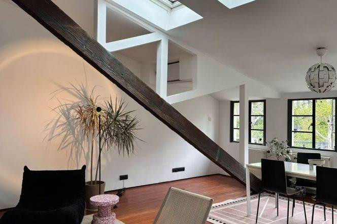 Gorgeous 1+1br,Stunning living room @West Jianguo Road