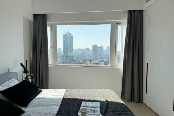  Nordic 3br 2baths apt Nr Changshu Rd &Jing'an Temple   Line 1/2/7