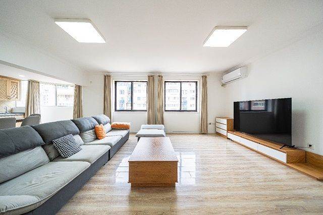 Gubei nice price 15500 3brs 2baths 130sqm   /  Spacious / Bright / Good compound