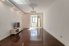 Valuable/Spacious Marseilles Garden 3BR+2BA with Balcony 13.2K  