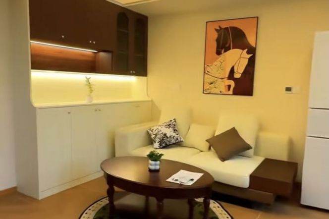 Brand new renovated 1br,with private yard,close to Line 10,Mixc