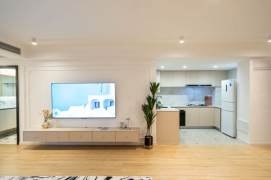 Modern 2brs with floor heating and balcony in  Zhong Shan park 