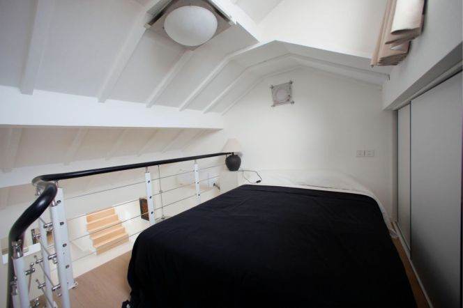 High ceiling 1br Nr iapm M1/10/12