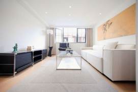 High ceiling 1br Nr iapm M1/10/12