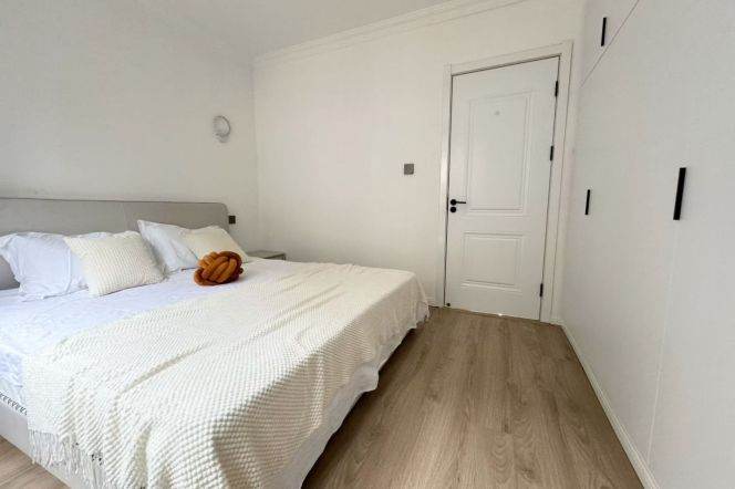 1 bed@zhongshan park cozy new bright