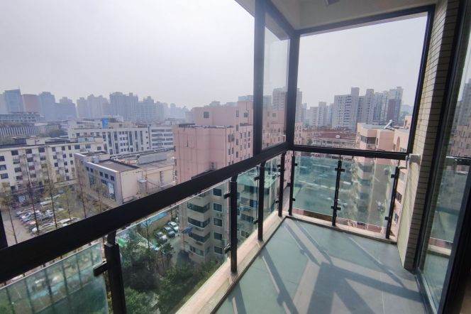 High-rise 2br/2bt Flat in Xujiahui