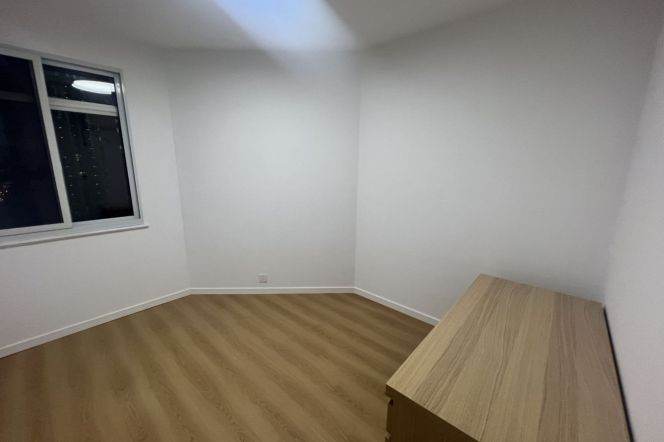 2 Brs, 2 Baths with Floor Heating/Bathtub, 120 sqm @ Shuicheng metro L10