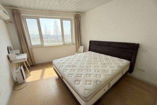 Valuable Mandarin City 3BR with Balcony/Floorheating 11K  