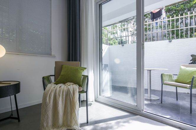 Cozy 1br old apt with Yard nr Jiashan Rd   L9&12   