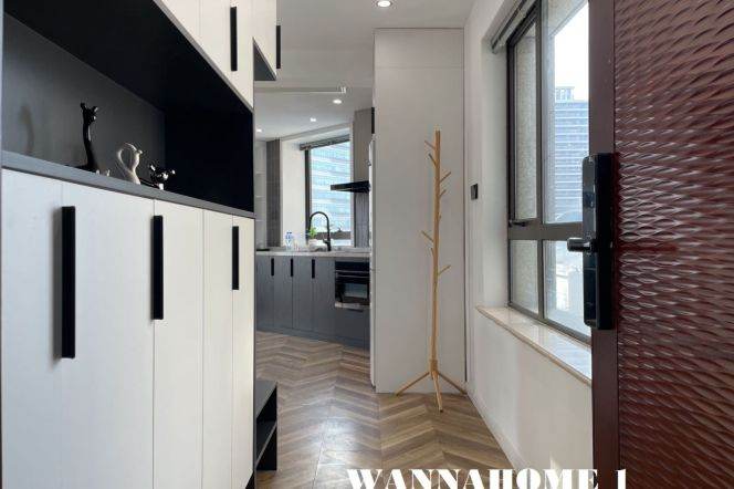Nice Building+Awesome View+Spacious&Modern&Bright 1Bdr 1Bath Apt+West Nan Jing Rd CBD