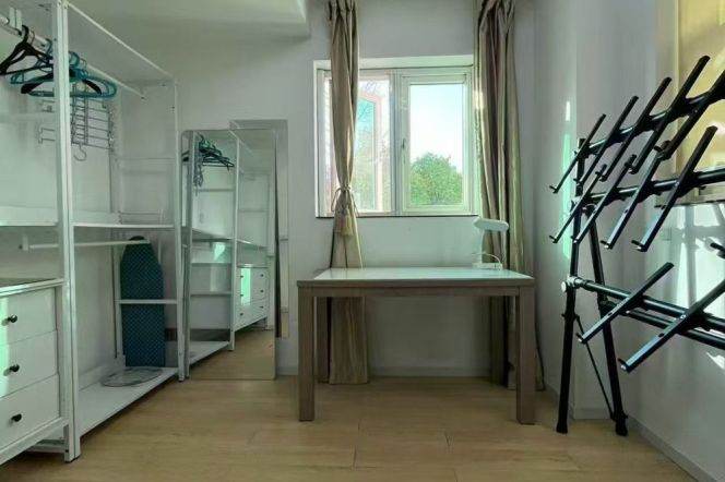 Homey 3br apt nr Jiangsu Rd&Jing'an Temple    L2/7/11/14   