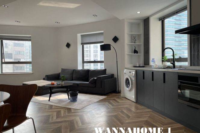 Nice Building+Awesome View+Spacious&Modern&Bright 1Bdr 1Bath Apt+West Nan Jing Rd CBD