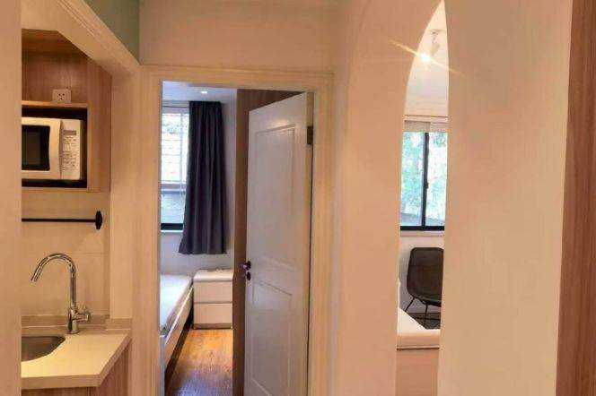 Big terrace one bedroom apt+wall heating+oven+Dryer@SH Library