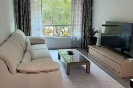 Homey 3br apt nr Jiangsu Rd&Jing'an Temple    L2/7/11/14   