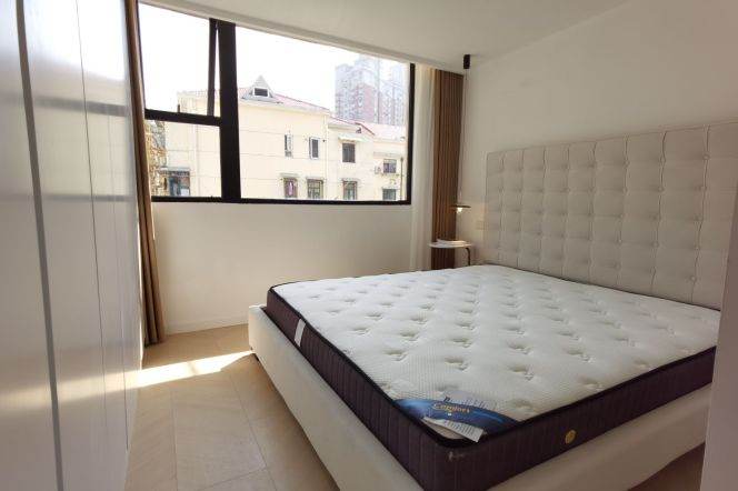 Lovely one bedroom Apt+central AC+oven near L2/11Jiangsu Rd