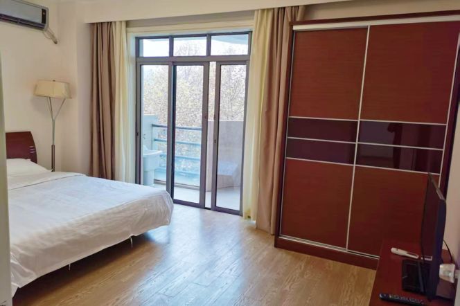  Spaciou 3br with Balcony nr Shanghai Library Line 10&11 