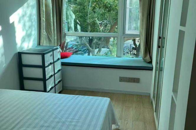 Homey 3br apt nr Jiangsu Rd&Jing'an Temple    L2/7/11/14   