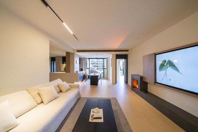 Jing'an Temple/Wuding Rd/Changping Rd /2br1bt/central AC/floor heat/oven