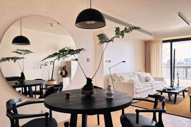 2 Brs, 2 Baths, Balcony/Floor heating/Central ac/Oven/Dish washer, 130 sqm @ Laoximen station L10