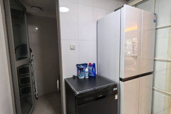 One Park Avenue，The most cost-effective 3-brs apartment in the community, with a free clubhouse.