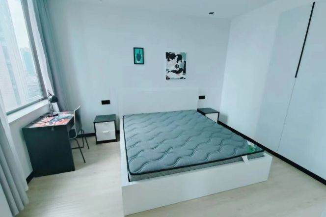 changping rd elevator 1BR/big living room@L7