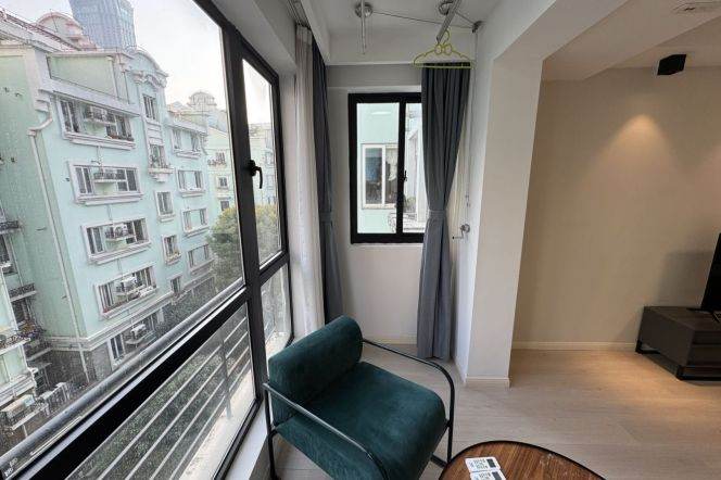 west nanjing rd. 2beds1bath 