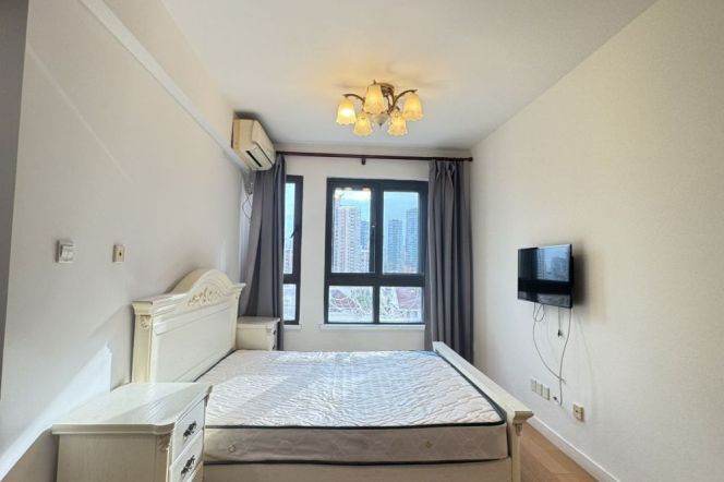 Duplex one bedroom elevator Apt near @Hongqiao Rd