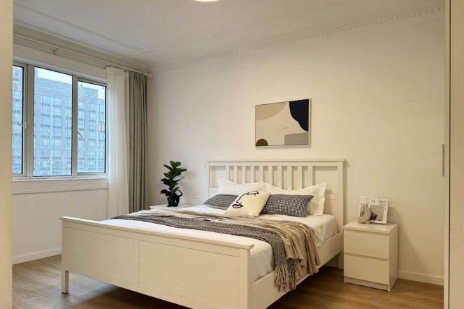 High Rise 2Bdrs & 2Btrs Apt +wall heating+oven@L7/13 Changshou Rd