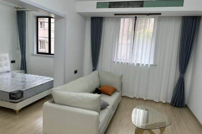 hongqiao rd station one bedroom