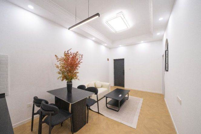 Valuable/Newly Taiyuan/Fenyang Rd 2BR+2BA 8.8K 