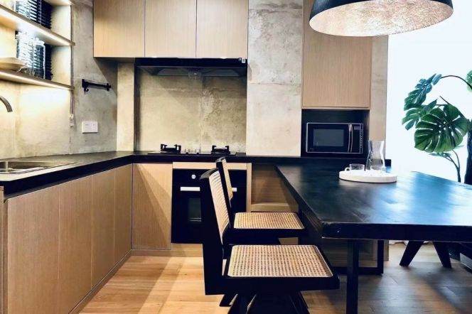 2 Brs with Floor heating/Oven/Dryer, 100 sqm @ West Nanjing metro L2