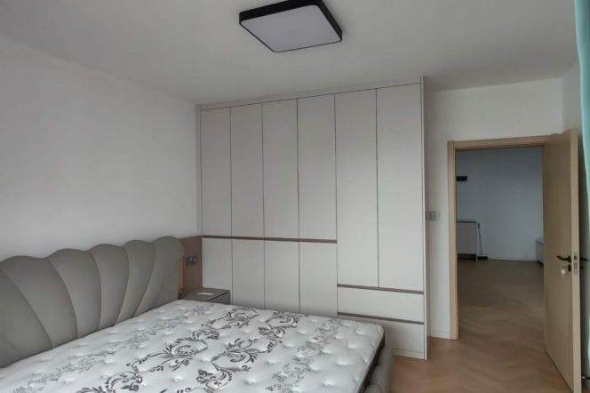 changshou rd elevator 2BR/big living room@L7/13