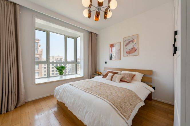 3 Brs, 2 Baths with Floor heating/Oven/Balcony, 150 sqm @ Yuyuan Garden L10