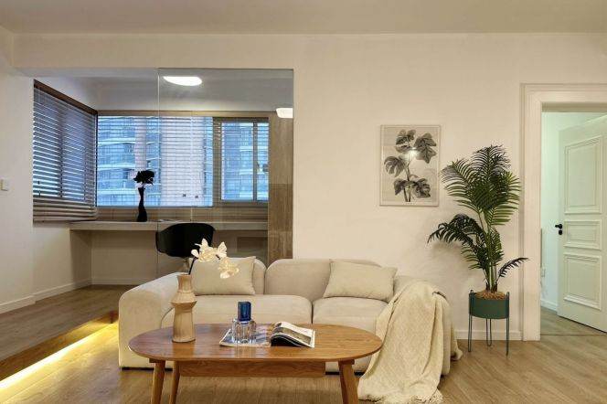 High Rise 2Bdrs & 2Btrs Apt +wall heating+oven@L7/13 Changshou Rd