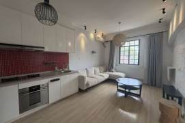 Changshu rd 2BR apartment with balcony