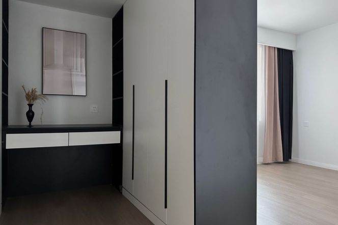 L 10/11  Transportation Metro Station, 160 sqm, large 3-brs with underfloor heating